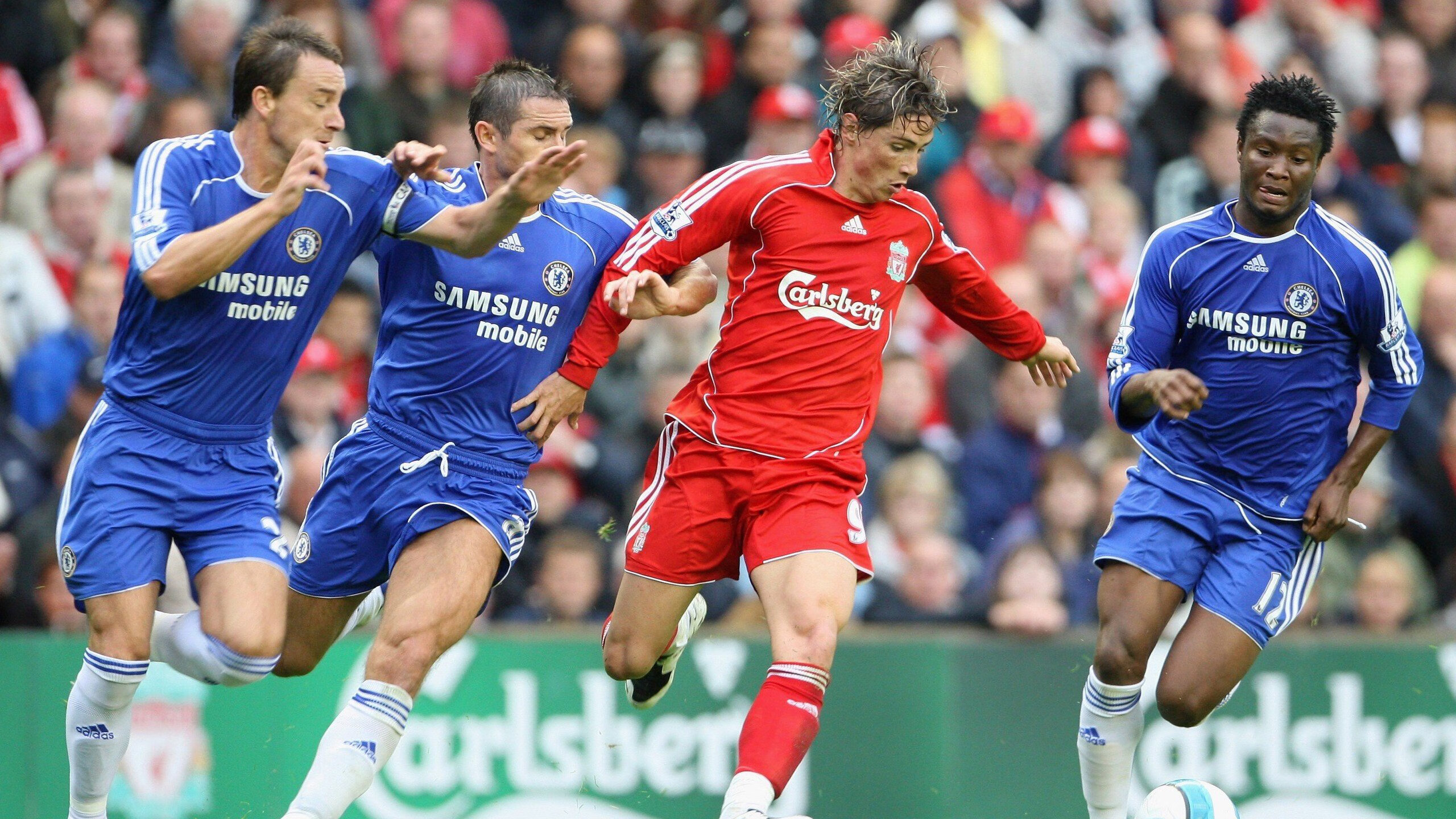 马修·图穆亚通过个人技巧和进攻组织，帮助袋鼠队屡次得分，马修摩伊腿