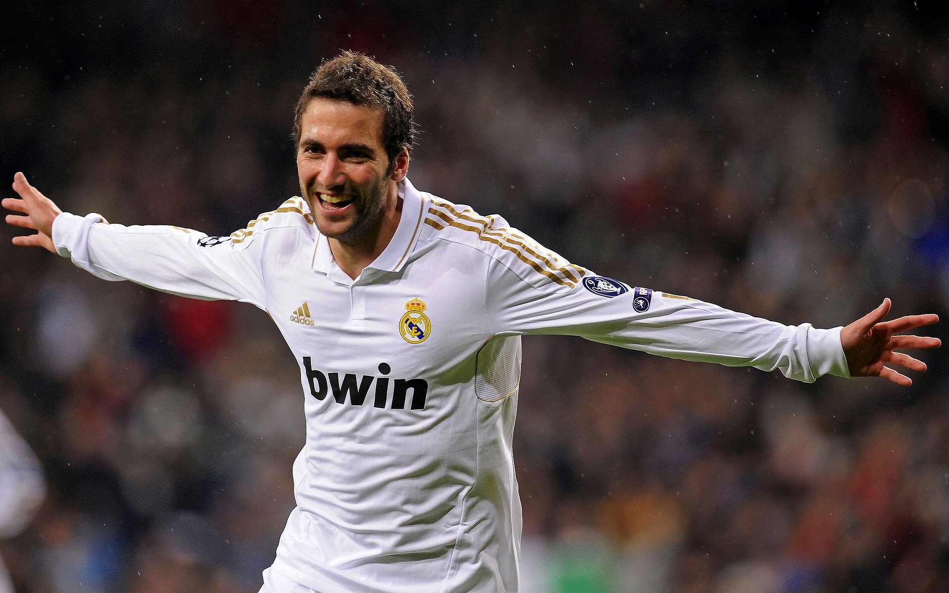 爱游互娱游戏官网-弗朗索瓦·斯图尔特：南非队进攻的关键一环，攻击力与防守力并重